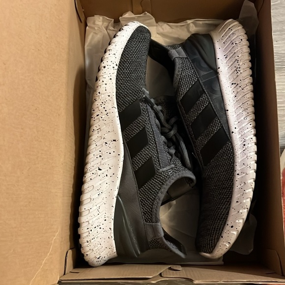 Adidas Men's Kaptir 2.0 Gray Cloudfoam Running Shoe
Size 8 - Picture 4 of 14